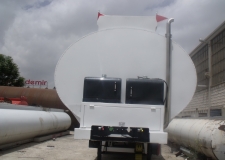 Heating System Isolated Asfalt Bitumen Tank Trailer (Burner Heating System