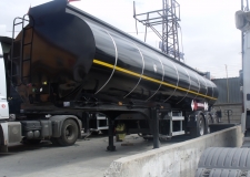 Heating System Isolated Asfalt Bitumen Tank Trailer (Burner Heating System