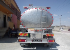 Camion-citerne de chrome d'acier sur le camion-24