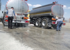 Camion-citerne de chrome d'acier sur le camion-35